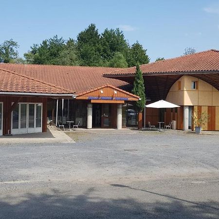Hotel Eco Logis Espace Bellevue Séméac Kültér fotó