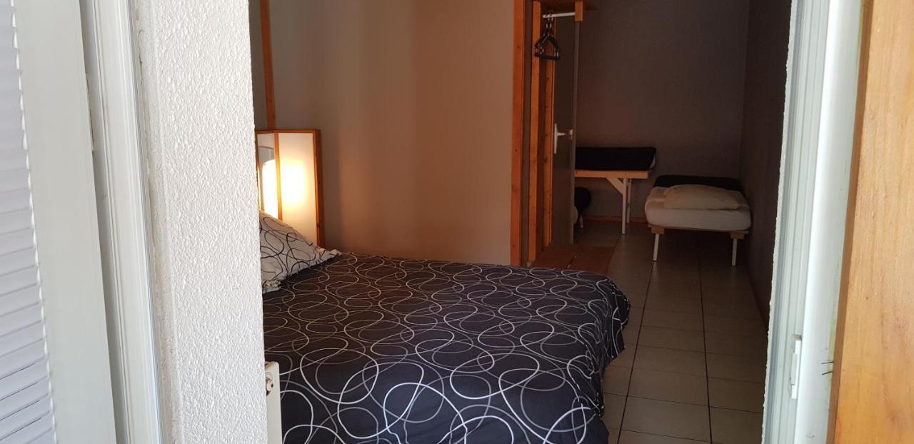 Hotel Eco Logis Espace Bellevue Séméac Kültér fotó