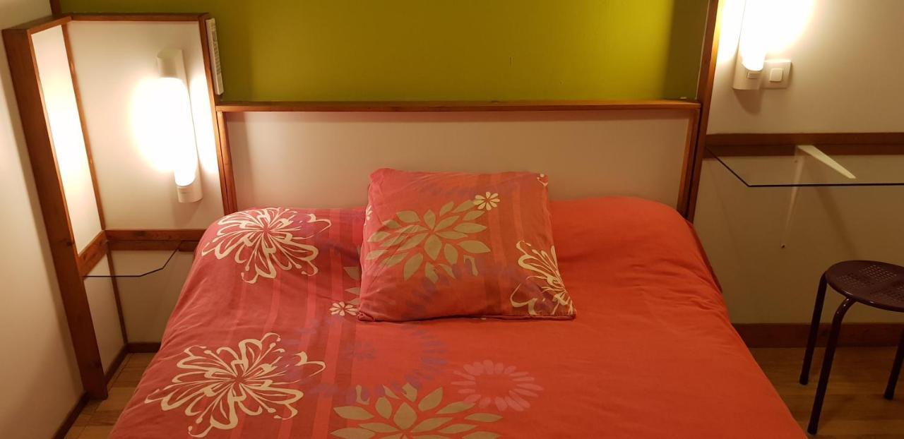 Hotel Eco Logis Espace Bellevue Séméac Kültér fotó