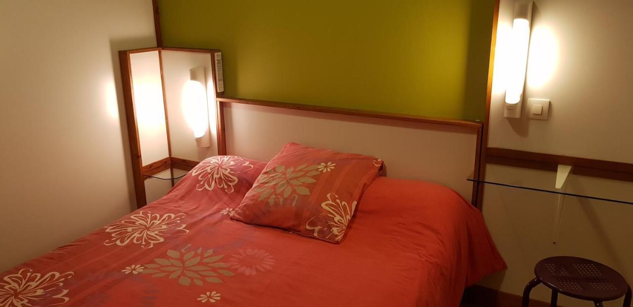 Hotel Eco Logis Espace Bellevue Séméac Kültér fotó